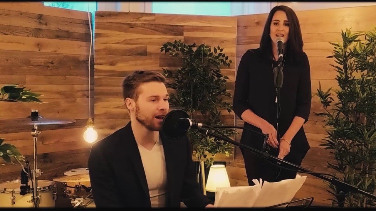 Cloud Seven singen ihr Hochzeits-Medley